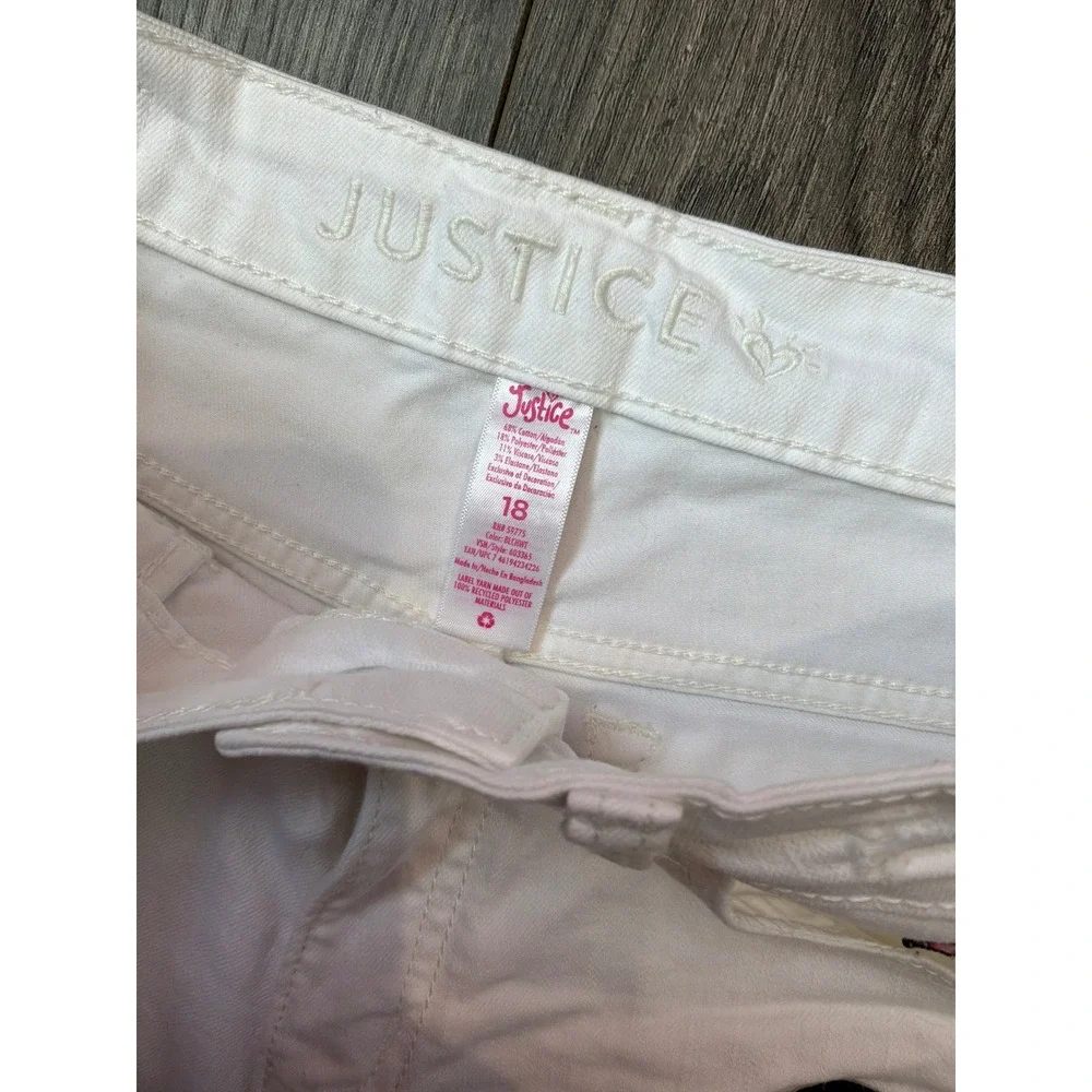 Justice Girls White Denim Patch Shorts Distressed Raw Hem Size 18 BLCWHT‎